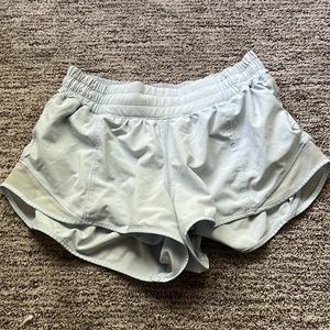 lululemon light blue 2.5 hotty hots